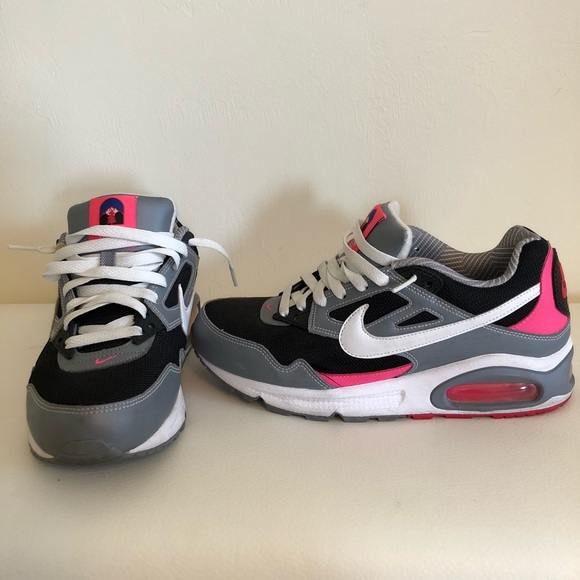 nike air athletics west